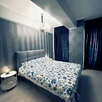 Sea Breeze At Blue Bike * Mamaia
